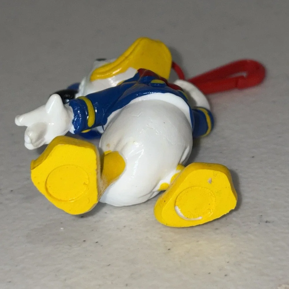 Vintage Donald Duck Ornament Walt Disney Productions Saluting Red Clip